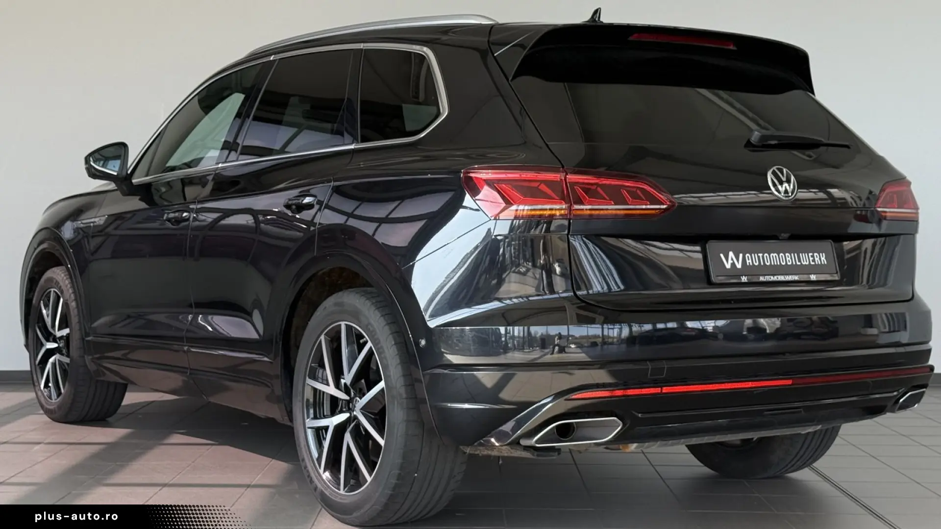 VW Touareg R-Line 4M  PANO  LUFT  HUD  MATRIX  AHK