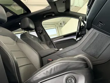 VW Touareg R-Line 4M  PANO  LUFT  HUD  MATRIX  AHK