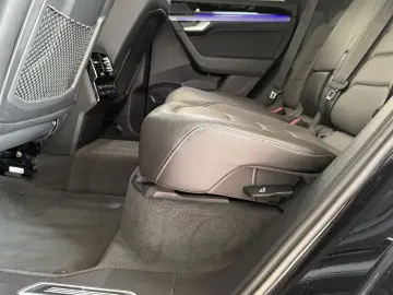 VW Touareg R-Line 4M  PANO  LUFT  HUD  MATRIX  AHK