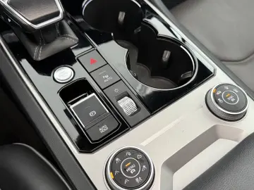 VW Touareg R-Line 4M  PANO  LUFT  HUD  MATRIX  AHK