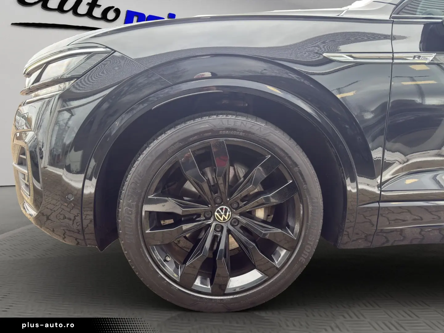 VW Touareg 3.0 TDI R-Line Black  MATRIX LUFT 21