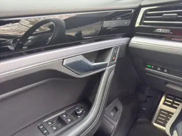 VW Touareg 3.0 TDI R-Line Black  MATRIX LUFT 21