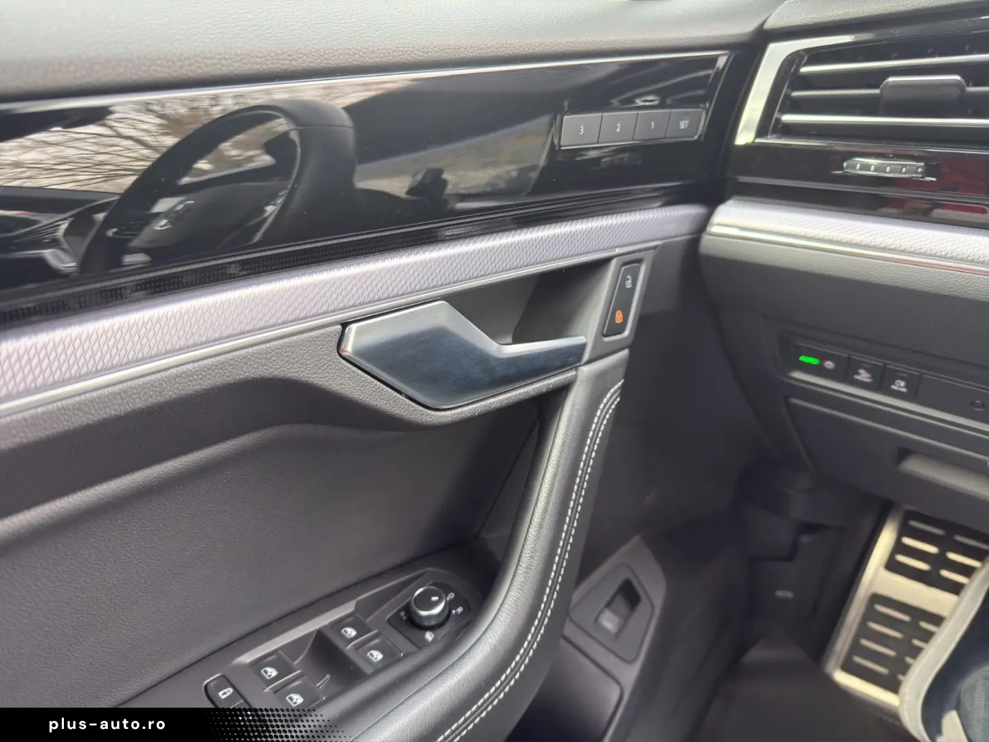 VW Touareg 3.0 TDI R-Line Black  MATRIX LUFT 21