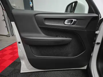 Volvo XC40 4x4 2.0 Diesel 150CP