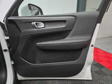 Volvo XC40 4x4 2.0 Diesel 150CP