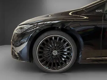 MERCEDES-BENZ EQE 300 AMG Pano HUD Airmatic AHK NIGH&hellip;