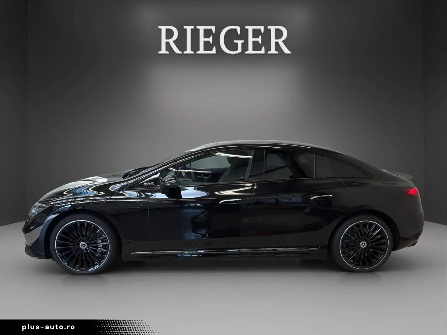 MERCEDES-BENZ EQE 300 AMG Pano HUD Airmatic AHK NIGH&hellip;