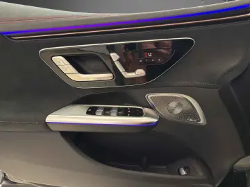 MERCEDES-BENZ EQE 300 AMG Pano HUD Airmatic AHK NIGH&hellip;
