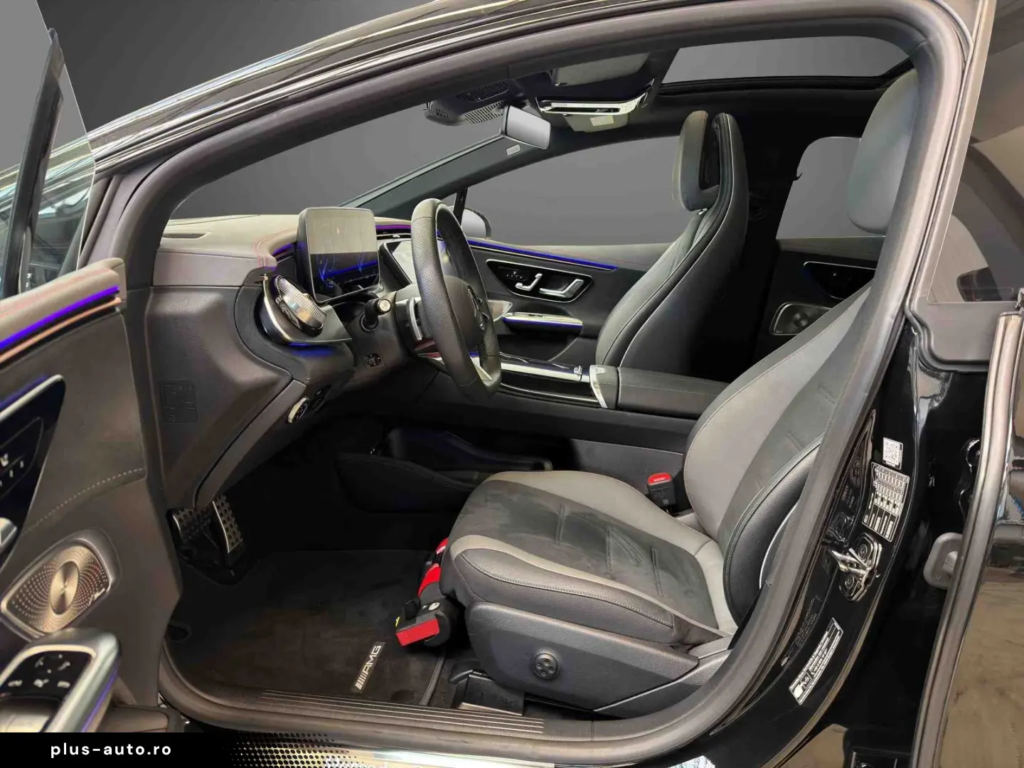 MERCEDES-BENZ EQE 300 AMG Pano HUD Airmatic AHK NIGH&hellip;