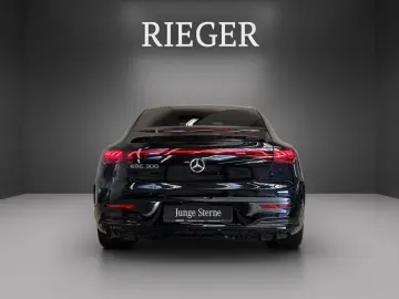 MERCEDES-BENZ EQE 300 AMG Pano HUD Airmatic AHK NIGH&hellip;