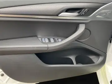 BMW X3 xDrive 20 i M Sport ACC Hifi DAB Shadow Line