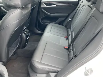 BMW X3 xDrive 20 i M Sport ACC Hifi DAB Shadow Line