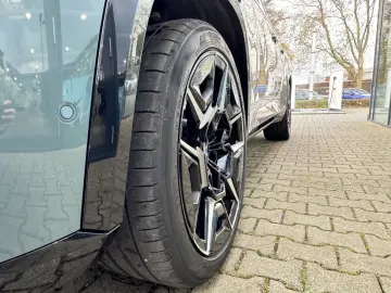 BMW XM 50e AHK Sitzklima Autobahnas h&k Massage 360