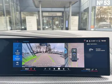 BMW XM 50e AHK Sitzklima Autobahnas h&k Massage 360