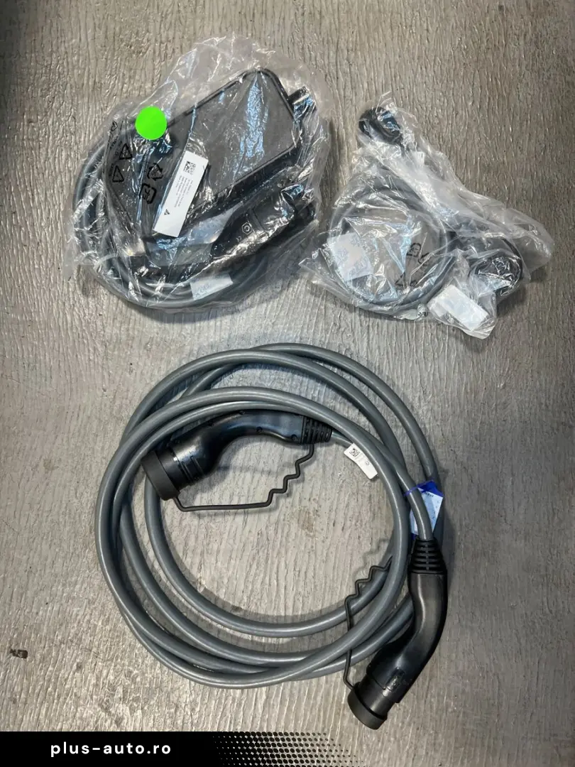 BMW 750 e xDrive M-Sport  Kristall  Leder  HUD  Pano