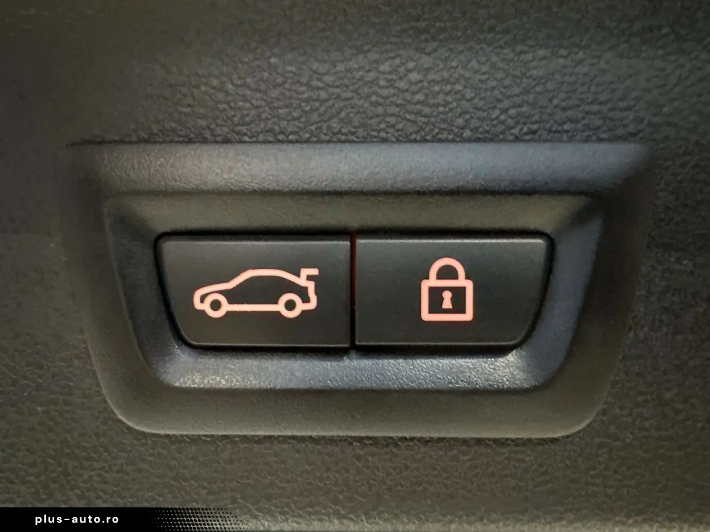 BMW X3 xDrive30e M-Sport NAV LED AHK 360  HEAD-UP VC