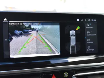 BMW X3 xDrive30e DAB LED WLAN Parkassistent AHK Shz