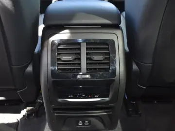 BMW X3 xDrive30e DAB LED WLAN Parkassistent AHK Shz