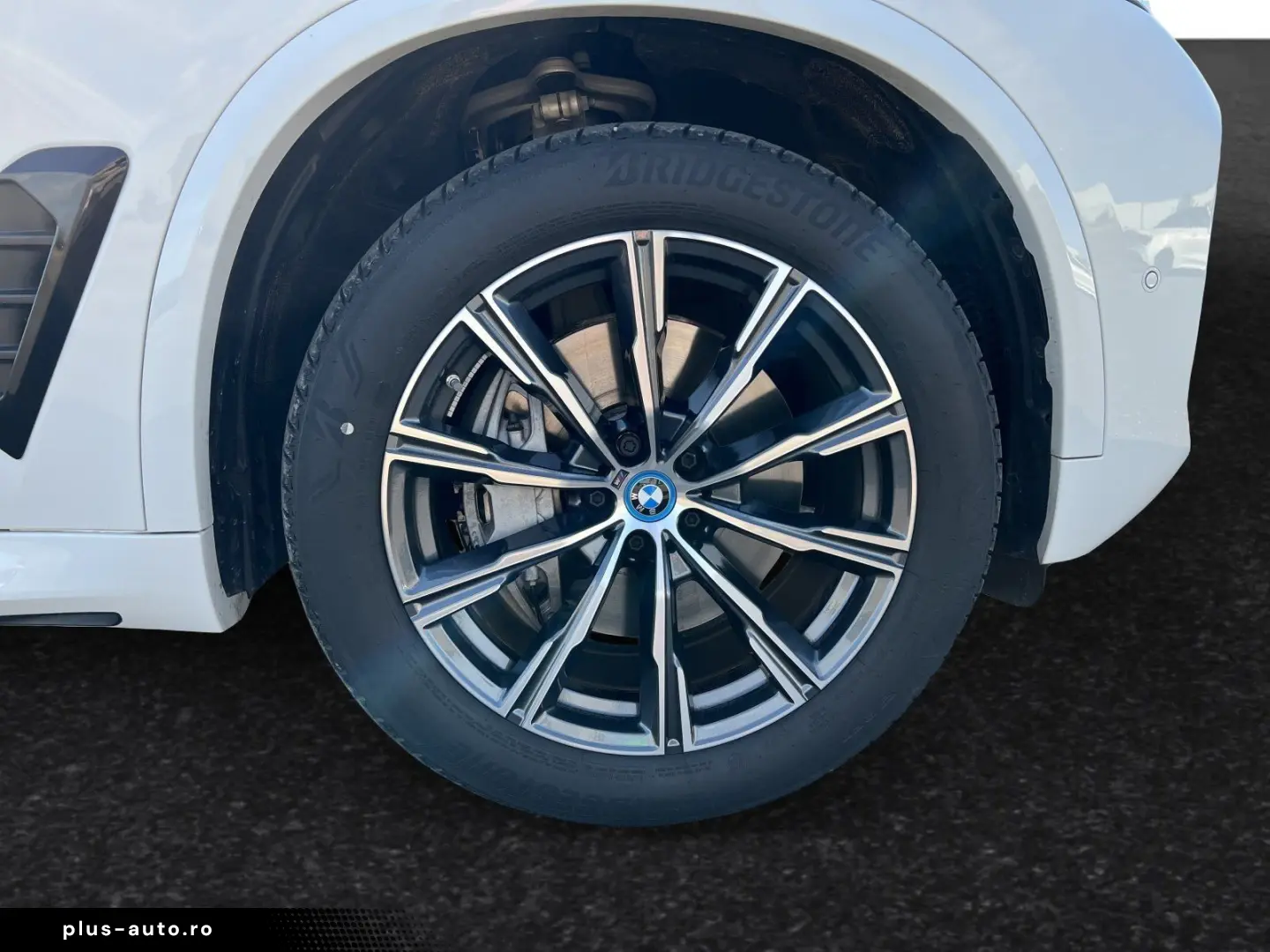 BMW X5 xDrive50e M Sport AHK Pano LCProf. H K