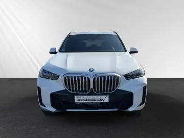BMW X5 xDrive50e M Sport AHK Pano LCProf. H K