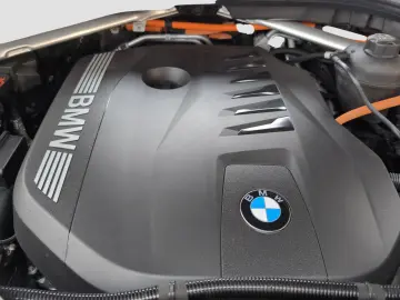 BMW X5 xDrive50e M Sport AHK Harman K Kamera LED