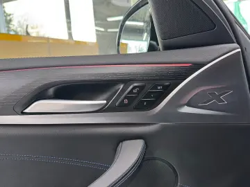 BMW X4 xDrive 30 d M Sport Head-Up Standheizung AHK