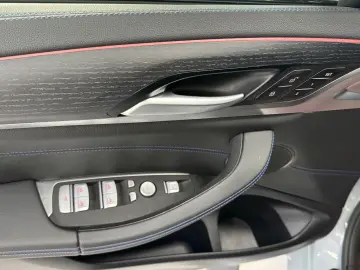 BMW X4 xDrive 30 d M Sport Head-Up Standheizung AHK