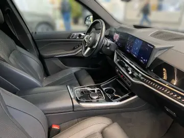 BMW X5 xDrive30d M Sport Pro HUD Pano LC Pro H K STH