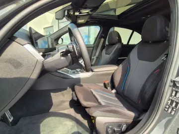 BMW 330d xDrive Limousine    MSport AHK SHD NP 84.2