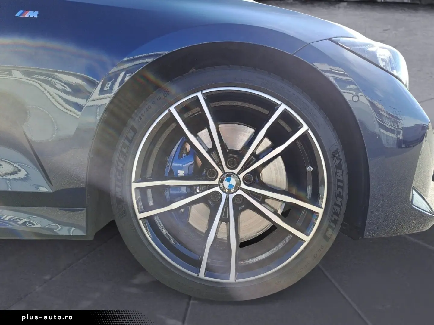 BMW 330i A Limousine M Sportpaket Navi Leder Tempom.