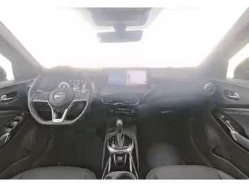 NISSAN Juke 1.0 DIG-T DCT Tekna Bose BFS