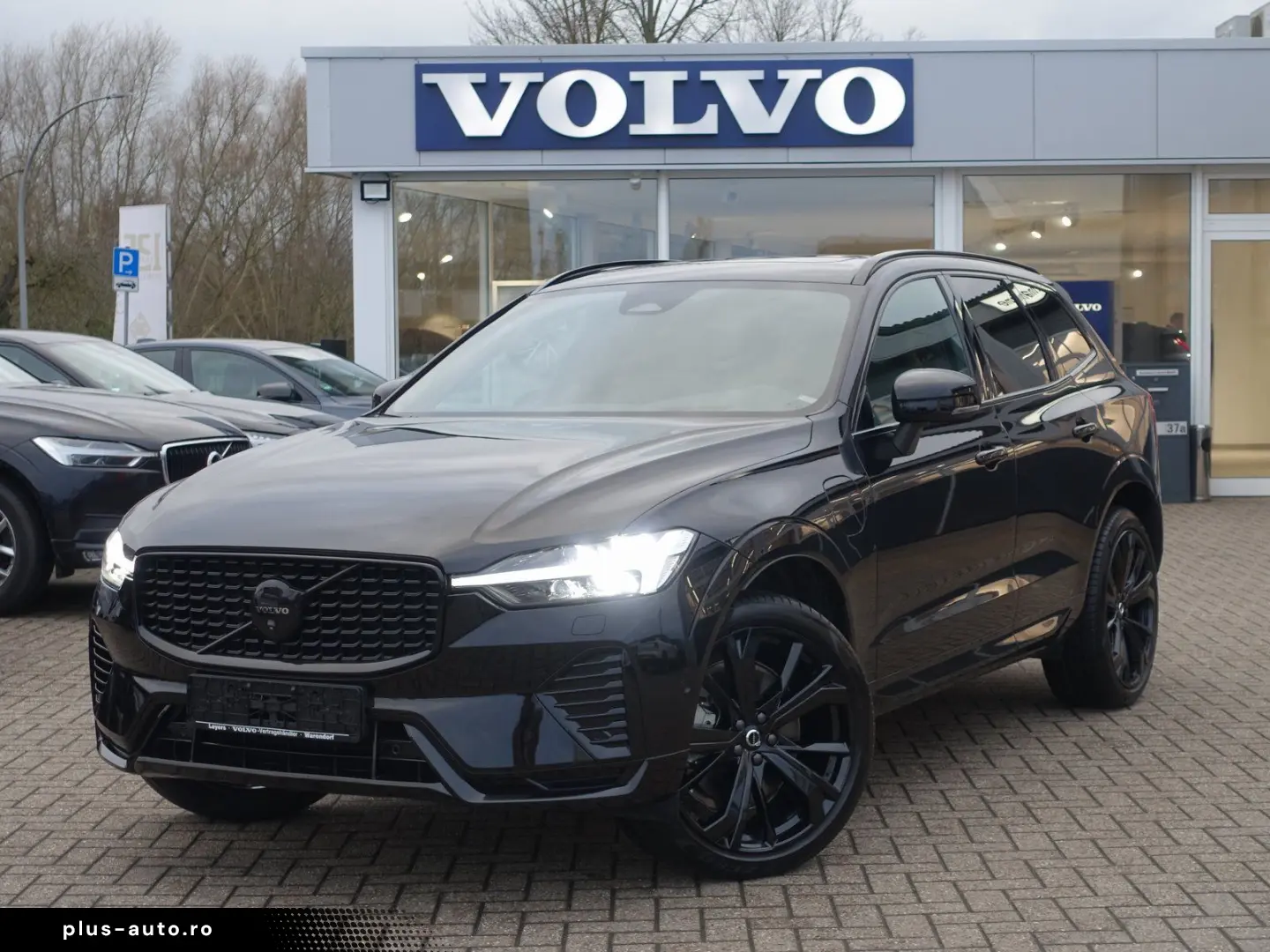 VOLVO XC60 Black Edition Ultra T8 AWD AHK 360  Pano