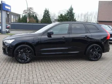 VOLVO XC60 Black Edition Ultra T8 AWD AHK 360  Pano
