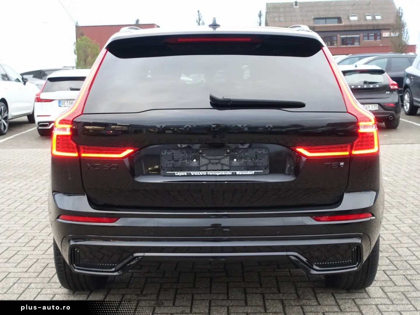 VOLVO XC60 Black Edition Ultra T8 AWD AHK 360  Pano