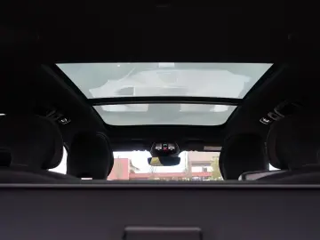 VOLVO XC60 Black Edition Ultra T8 AWD AHK 360  Pano