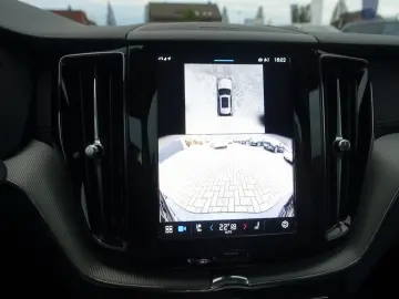 VOLVO XC60 Black Edition Ultra T8 AWD AHK 360  Pano