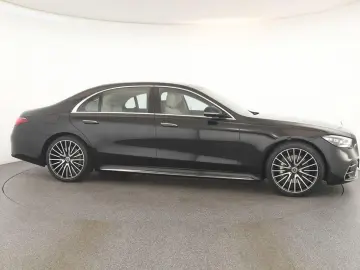 MERCEDES-BENZ S 580 lang AMG