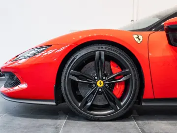 FERRARI 296 GTB GTB Rosso Scuderia Racing Seat Lift 19%