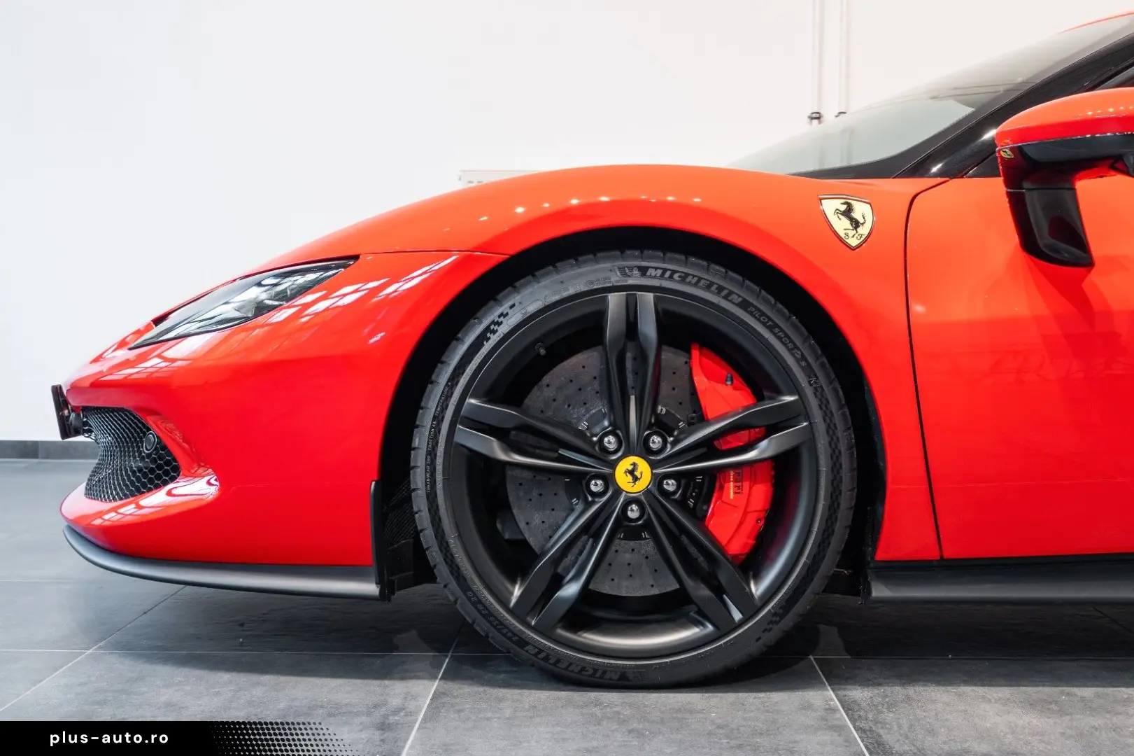 FERRARI 296 GTB GTB Rosso Scuderia Racing Seat Lift 19%