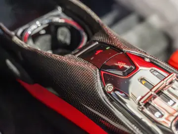 FERRARI 296 GTB GTB Rosso Scuderia Racing Seat Lift 19%