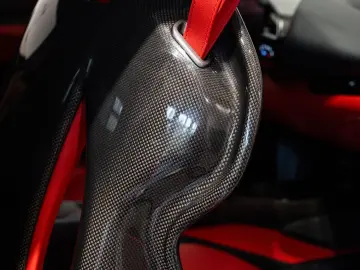 FERRARI 296 GTB GTB Rosso Scuderia Racing Seat Lift 19%