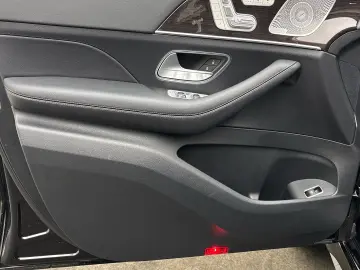 MERCEDES-BENZ GLS 350 d 4M AMG Airmatic Panorama Bur&hellip;