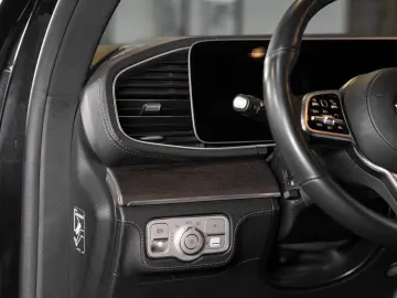 MERCEDES-BENZ GLS 450 4Matic