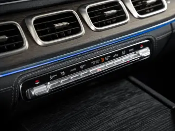 MERCEDES-BENZ GLS 450 4Matic