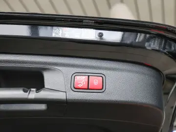 MERCEDES-BENZ GLE 350 de 4M AMG Sport Premium AHK LE&hellip;