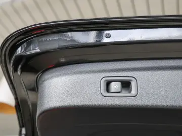 MERCEDES-BENZ GLE 350 de 4M AMG Sport Premium AHK LE&hellip;