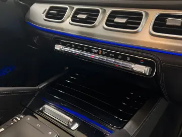 MERCEDES-BENZ de 4MATIC Coupé AMG   Massage   Distro&hellip;