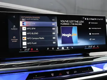 BMW 750 7-serie 750e xDrive   M-SPORT PAKKET   SKY-L