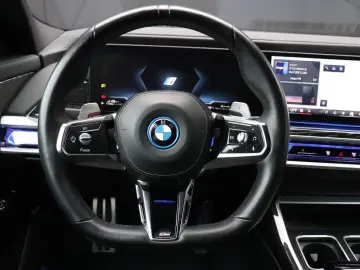 BMW 750 7-serie 750e xDrive   M-SPORT PAKKET   SKY-L