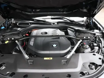 BMW 750 7-serie 750e xDrive   M-SPORT PAKKET   SKY-L